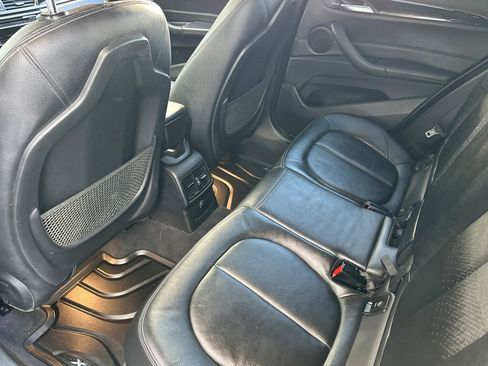 Used 2018 BMW X1 xDrive28i AWD/4WD image 12