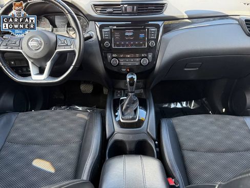 Used 2022 Nissan Rogue Sport SV w/ Technology Package AWD/4WD image 10