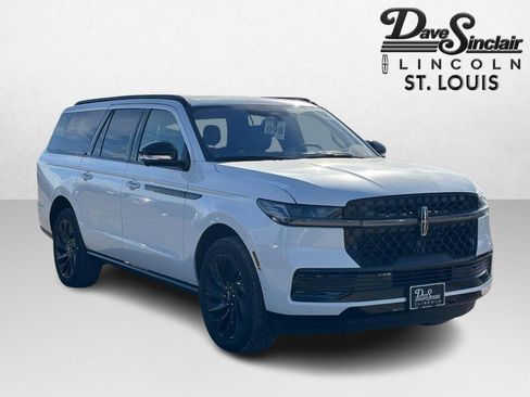 New 2025 Lincoln Navigator L Reserve w/ Jet Appearance Package image 3