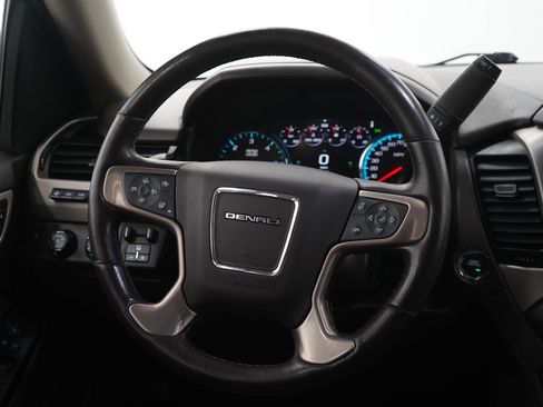 Used 2019 GMC Yukon XL Denali w/ Denali Ultimate Package AWD/4WD image 20
