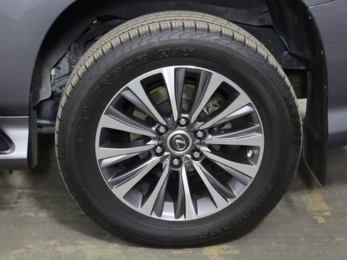 Used 2021 Lexus GX 460 Luxury w/ Accessory Package AWD/4WD image 43