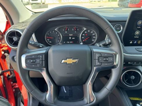 Certified 2025 Chevrolet Blazer LT image 17