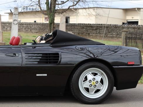 Used 1989 Ferrari Mondial T Cabriolet RWD image 38