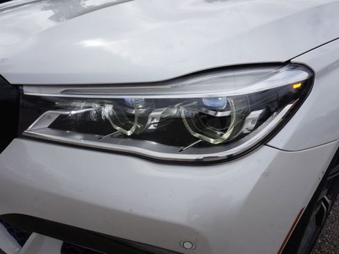 Used 2016 BMW 750i xDrive image 14