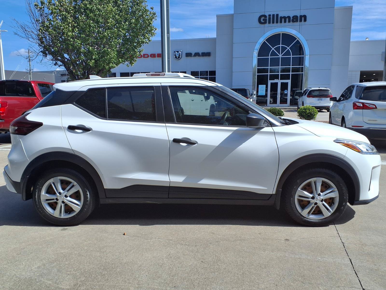 Used 2021 Nissan Kicks S FWD image 27