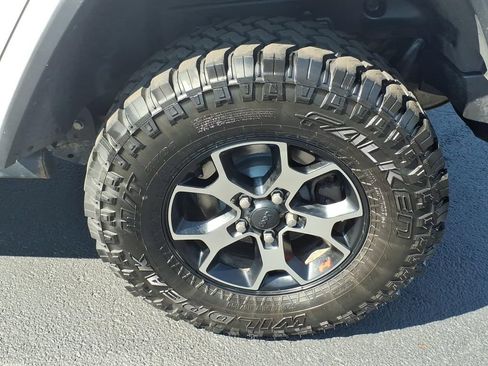 Used 2019 Jeep Wrangler Unlimited Rubicon AWD/4WD image 10