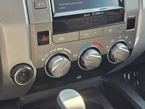 Used 2015 Toyota Tundra SR5 image 9