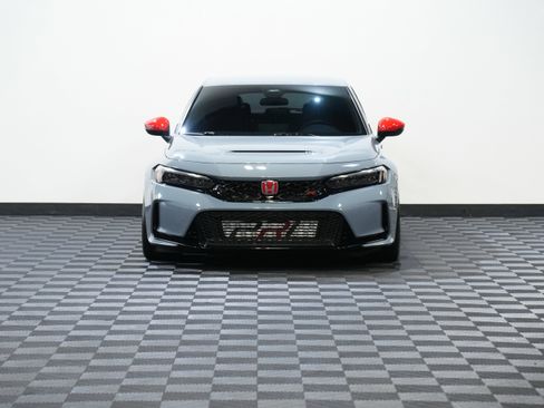 Used 2024 Honda Civic Type R image 4