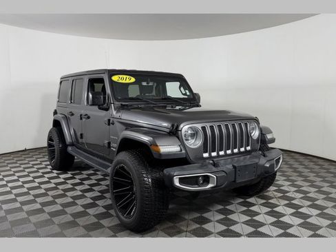 Used 2019 Jeep Wrangler Unlimited Sahara w/ Dual Top Group AWD/4WD image 1