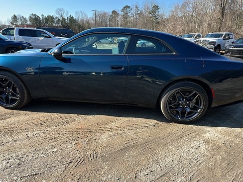 Used 2024 Dodge Charger R/T w/ Plus Group image 11