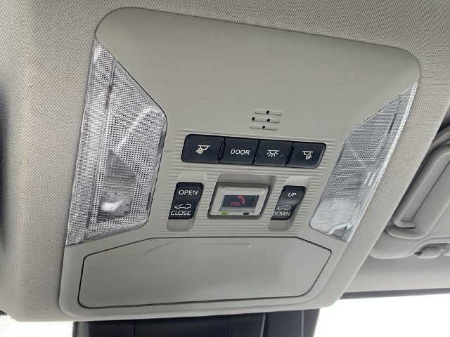 Used 2021 Toyota RAV4 Limited w/ Limited Grade Weather Package AWD/4WD image 31
