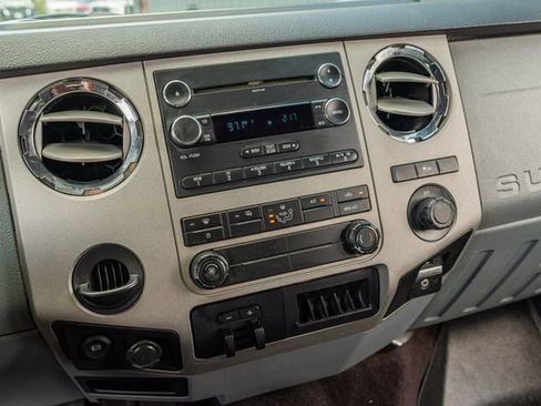 Used 2015 Ford F250 XLT image 26