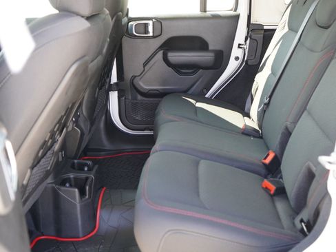 Used 2022 Jeep Wrangler Unlimited Rubicon w/ LED Lighting Group image 24