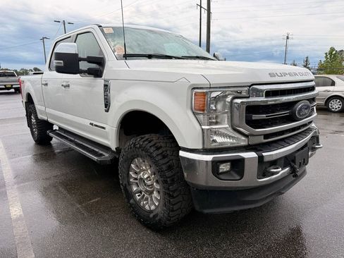 Used 2022 Ford F250 Lariat w/ Lariat Ultimate Package AWD/4WD image 4