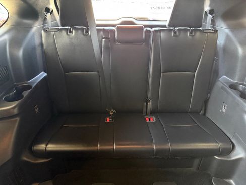 Used 2022 Toyota Highlander XSE FWD image 26