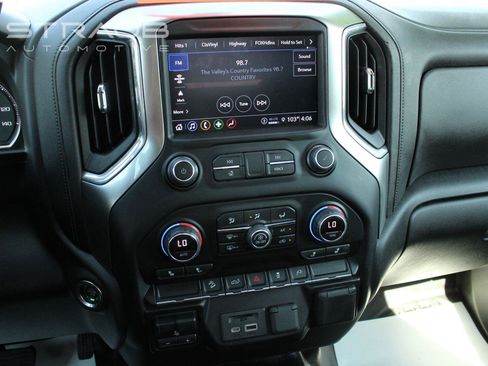 Used 2022 Chevrolet Silverado 3500 LT w/ Convenience Package AWD/4WD image 22