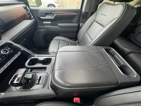 Used 2024 GMC Sierra 1500 Denali w/ Technology Package AWD/4WD image 34