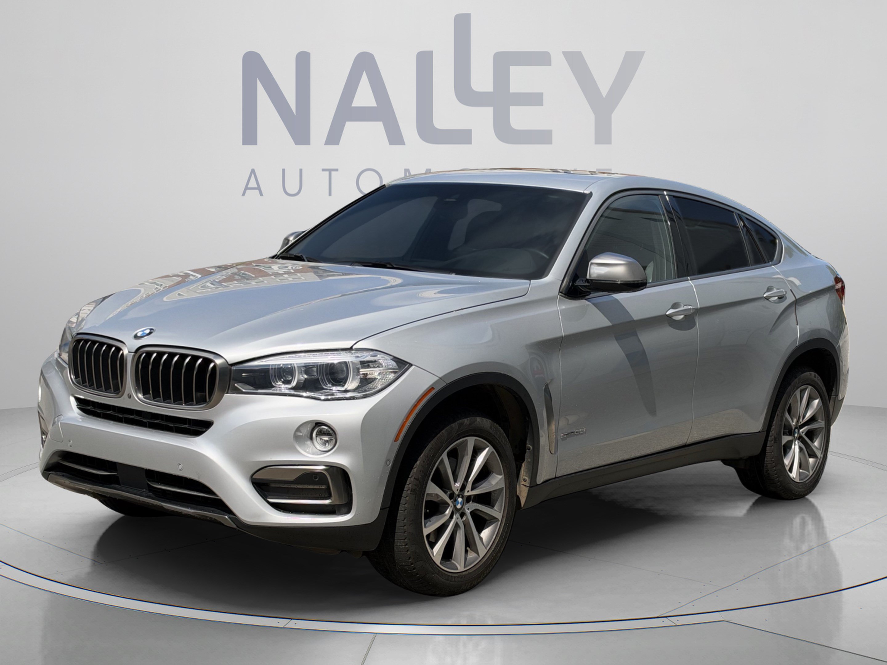 Used 2019 BMW X6 sDrive35i RWD image 1