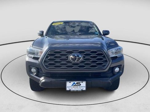 Used 2021 Toyota Tacoma TRD Off-Road w/ Technology Package image 8