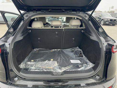 New 2026 MAZDA CX-30 AWD 2.5 S w/ Select Sport Pkg image 11