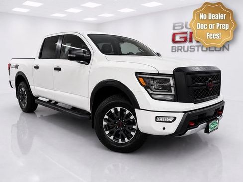 Used 2023 Nissan Titan PRO-4X w/ Pro-4x Convenience Package AWD/4WD image 2