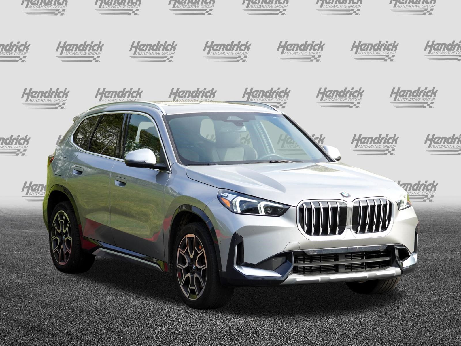Certified 2023 BMW X1 xDrive28i w/ Convenience Package AWD/4WD image 2