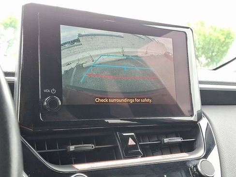 Used 2024 Toyota Corolla Cross AWD Hybrid image 16