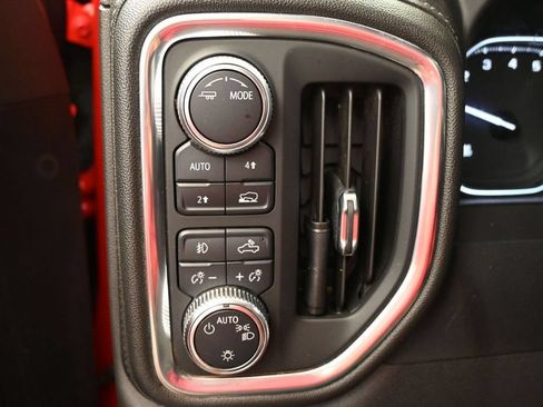 Used 2021 GMC Sierra 1500 Elevation w/ Preferred Package AWD/4WD image 13