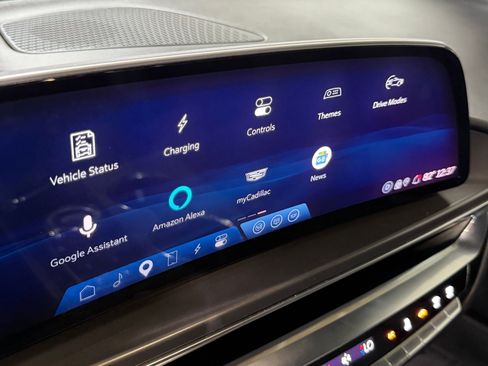 Certified 2024 Cadillac Lyriq Tech AWD/4WD image 28