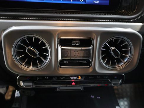 Used 2025 Mercedes-Benz G 63 AMG 4MATIC image 29