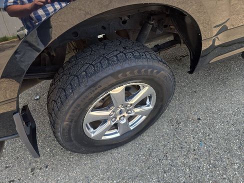 Used 2018 Ford F150 XLT w/ Equipment Group 302A Luxury AWD/4WD image 14