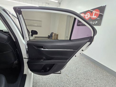 Used 2021 Toyota Camry SE FWD image 30