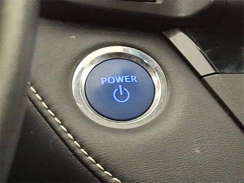 Used 2017 Toyota RAV4 Limited image 26