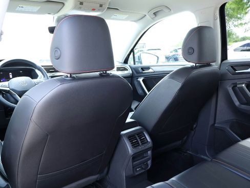 Used 2024 Volkswagen Tiguan Wolfsburg Edition AWD/4WD image 12