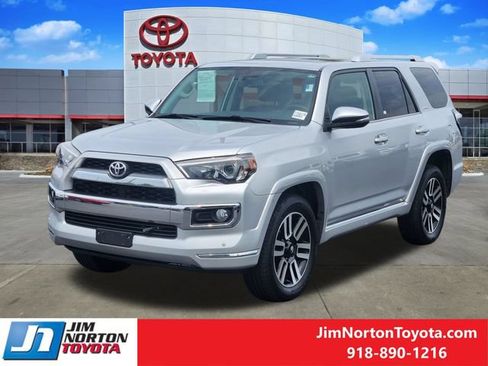 Used 2015 Toyota 4Runner Limited AWD/4WD image 3