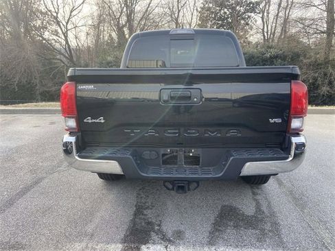 Used 2019 Toyota Tacoma SR5 image 4