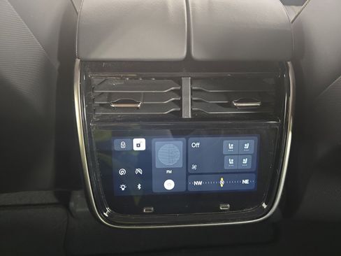 Used 2025 Rivian R1S Adventure image 30