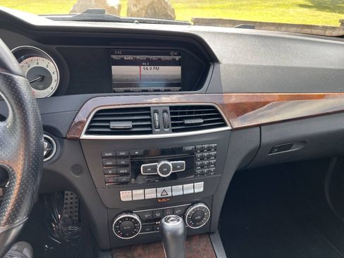Used 2013 Mercedes-Benz C 300 4MATIC Sedan image 15