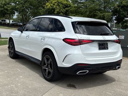 Used 2023 Mercedes-Benz GLC 300 4MATIC image 10