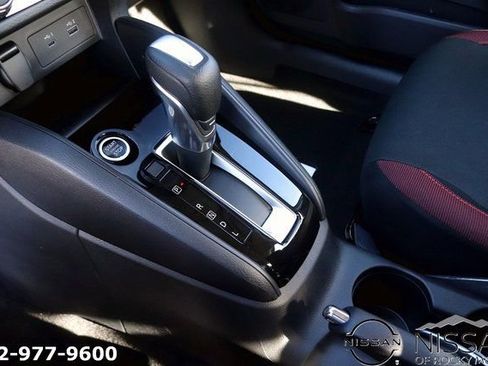 New 2025 Nissan Versa SR w/ Trunk Package image 18