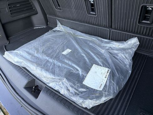 Used 2026 Chevrolet Traverse High Country w/ LPO, Floor Liner Package AWD/4WD image 47