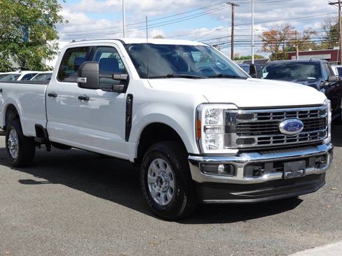 Used 2023 Ford F250 XLT AWD/4WD image 5