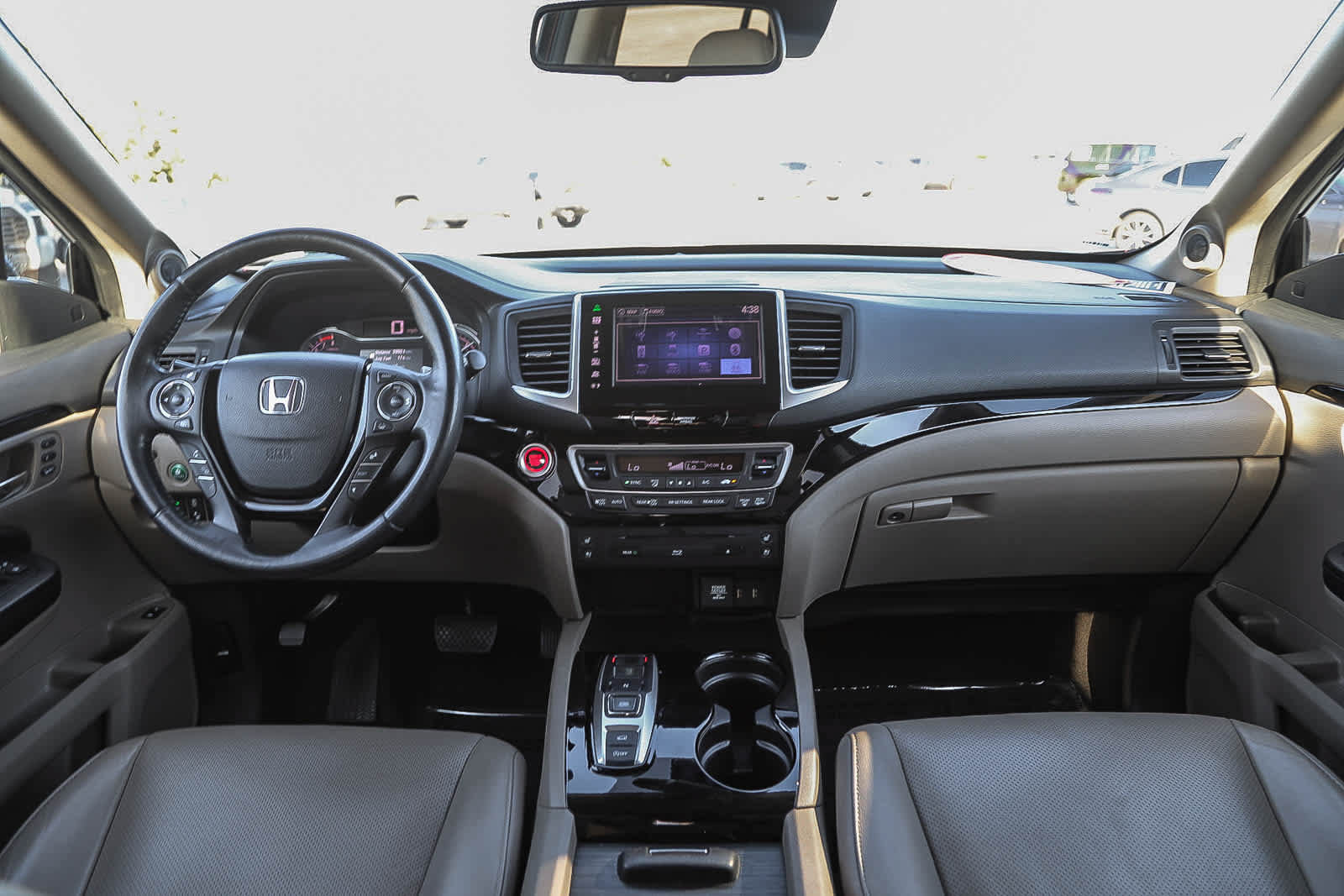 Used 2016 Honda Pilot Elite image 11