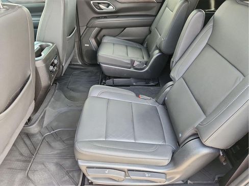 Used 2023 Chevrolet Suburban Z71 w/ Luxury Package AWD/4WD image 26