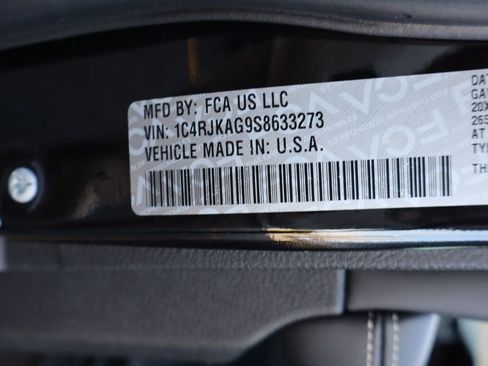 Used 2025 Jeep Grand Cherokee L Altitude AWD/4WD image 50