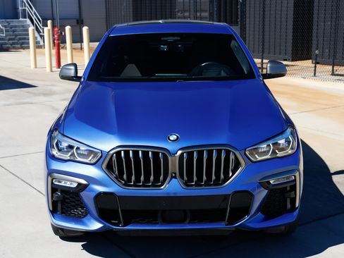 Used 2020 BMW X6 M50i image 21