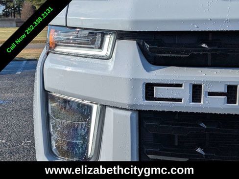 Used 2022 Chevrolet Silverado 2500 LTZ w/ LTZ Plus Package image 10