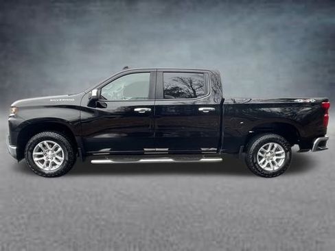 Used 2021 Chevrolet Silverado 1500 LT image 2