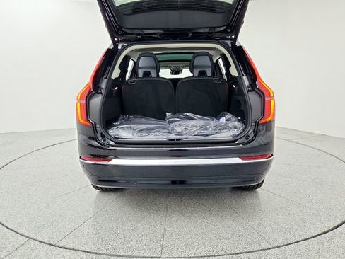 New 2026 Volvo XC90 B6 Plus w/ Protection Package Premier image 19