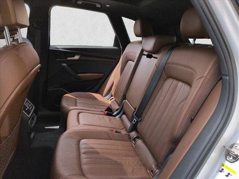 Used 2018 Audi Q5 2.0T Premium Plus w/ Premium Plus Package AWD/4WD image 20